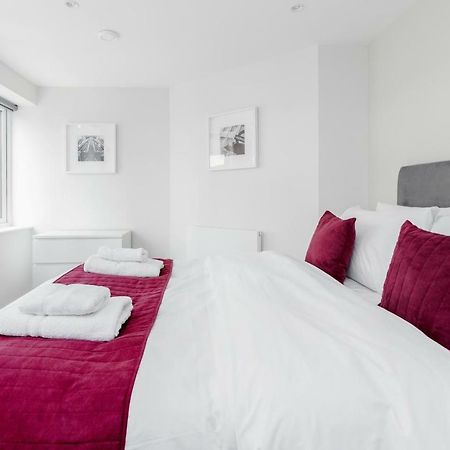 Roomspace Serviced Apartments- Walpole Court Ealing Εξωτερικό φωτογραφία
