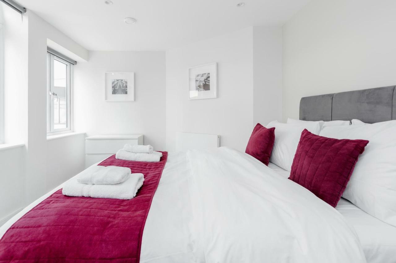 Roomspace Serviced Apartments- Walpole Court Ealing Εξωτερικό φωτογραφία